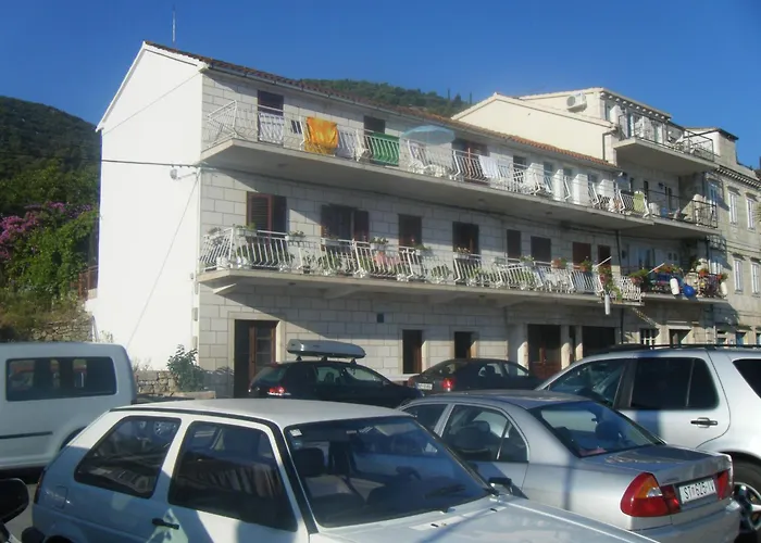 아파트 Charming Entire In Raie With Security And Comfort *